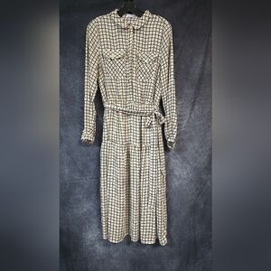 Elegant Black and White Grid Long Sleeve Dress